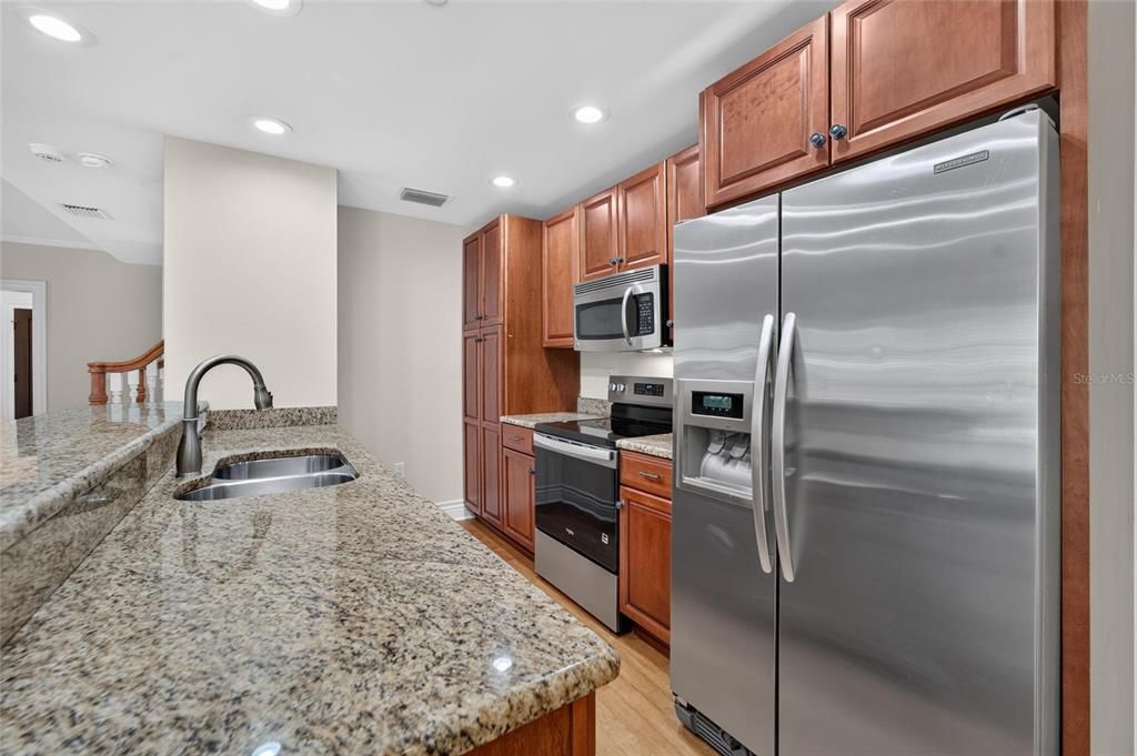 For Rent: $5,000 (3 beds, 3 baths, 1760 Square Feet)