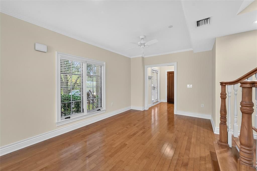 For Rent: $5,000 (3 beds, 3 baths, 1760 Square Feet)