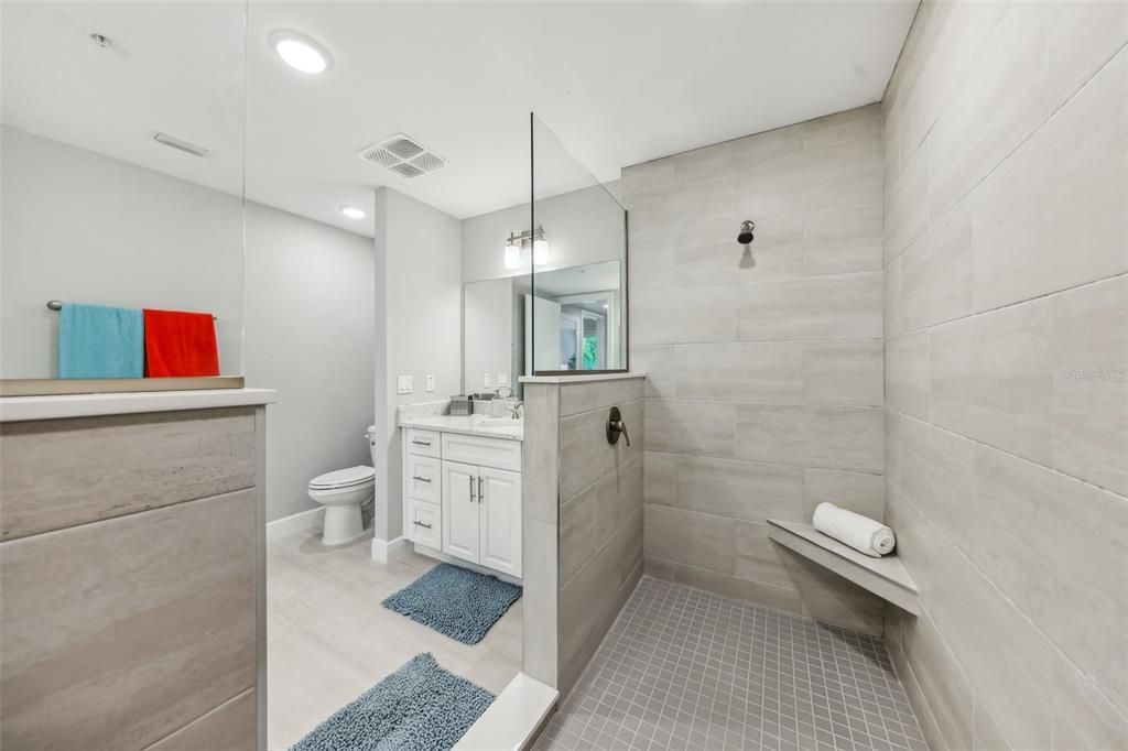 На продажу: $735,000 (3 спален, 2 ванн, 1603 Квадратных фут)