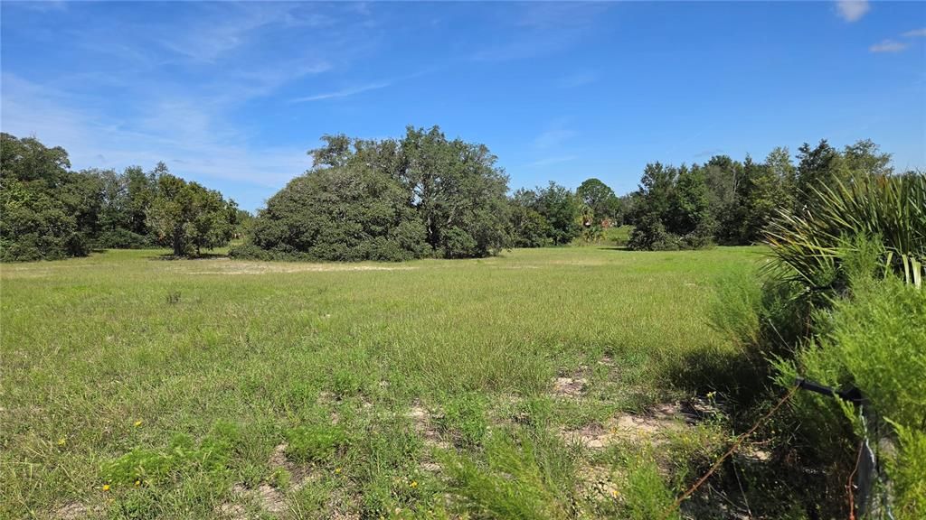 待售: $199,950 (4.83 acres)