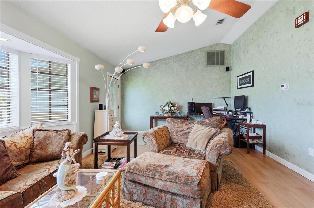 For Sale: $440,000 (3 beds, 2 baths, 1948 Square Feet)