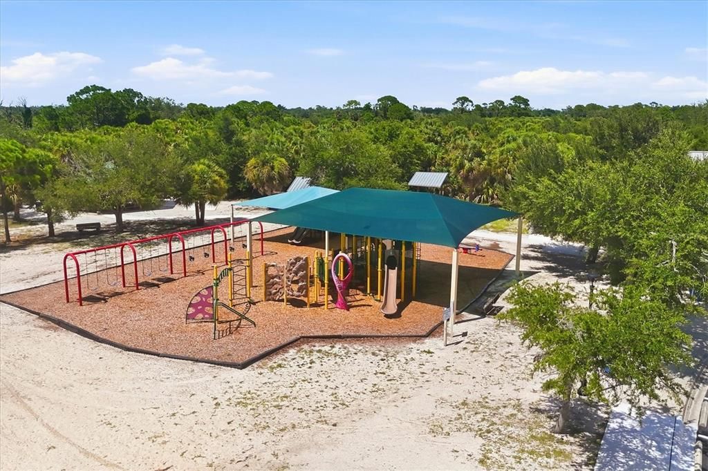 For Sale: $440,000 (3 beds, 2 baths, 1948 Square Feet)