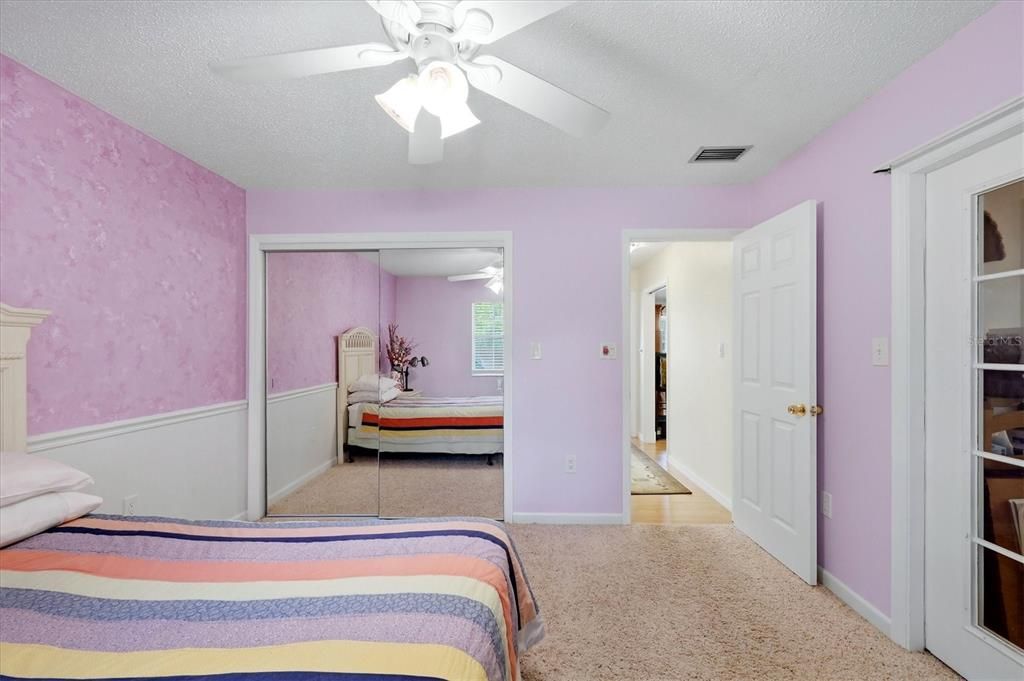 For Sale: $440,000 (3 beds, 2 baths, 1948 Square Feet)