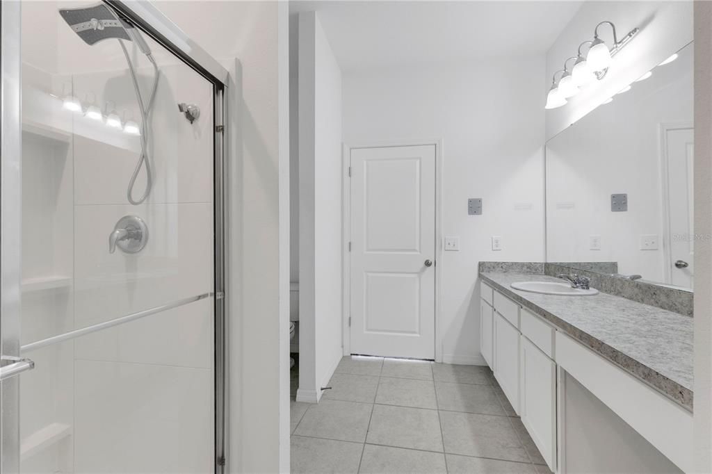 For Sale: $355,000 (3 beds, 2 baths, 1755 Square Feet)
