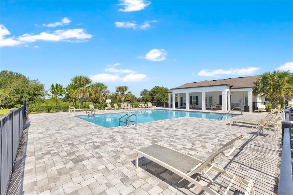 For Sale: $355,000 (3 beds, 2 baths, 1755 Square Feet)