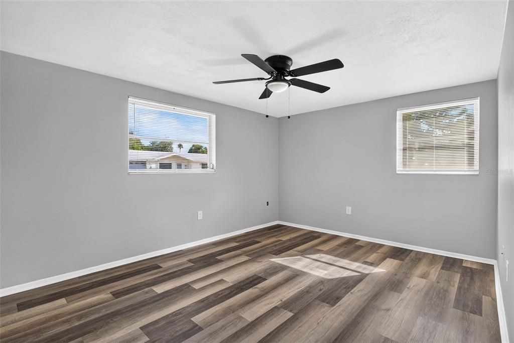 For Rent: $1,450 (2 beds, 1 baths, 840 Square Feet)