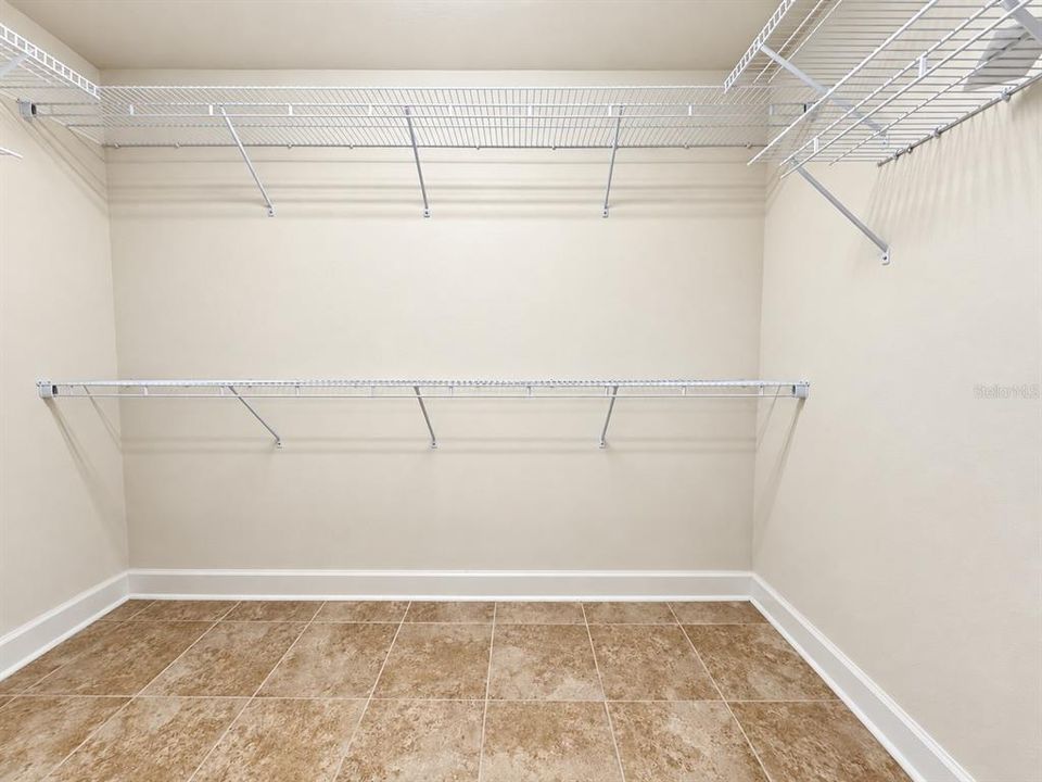 В аренду: $2,400 (3 спален, 2 ванн, 1698 Квадратных фут)