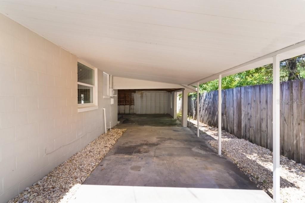 For Sale: $199,500 (2 beds, 1 baths, 936 Square Feet)