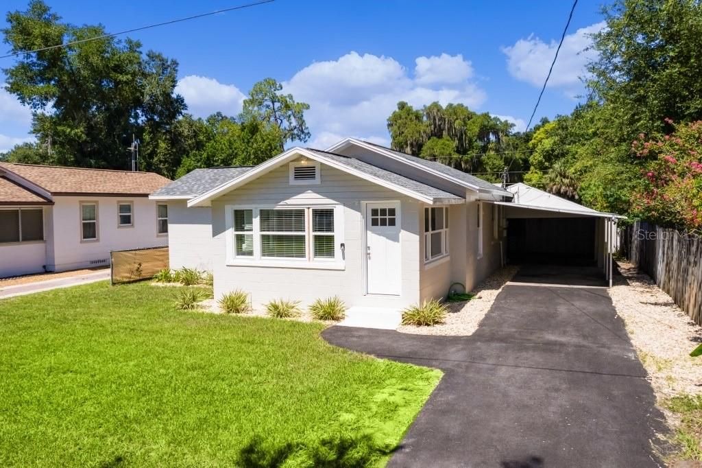 For Sale: $199,500 (2 beds, 1 baths, 936 Square Feet)
