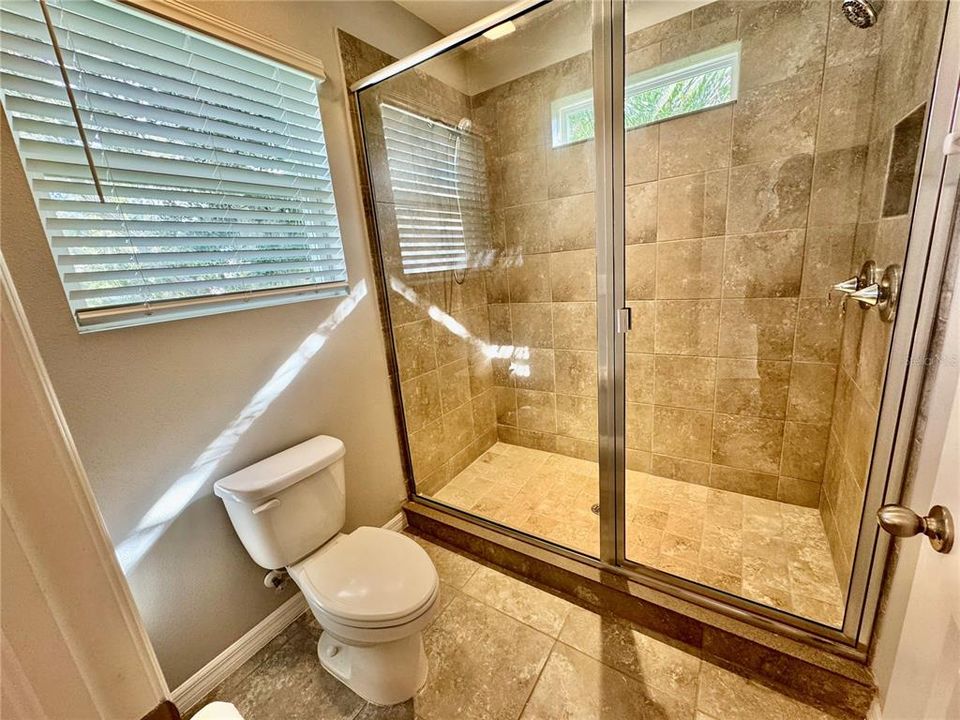 На продажу: $399,900 (3 спален, 2 ванн, 1819 Квадратных фут)