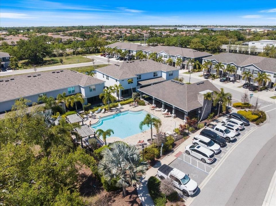 На продажу: $399,900 (3 спален, 2 ванн, 1819 Квадратных фут)