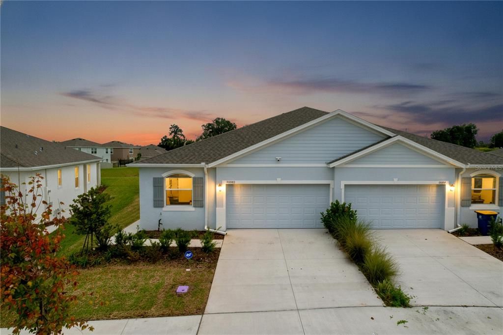 For Sale: $299,999 (3 beds, 2 baths, 1564 Square Feet)