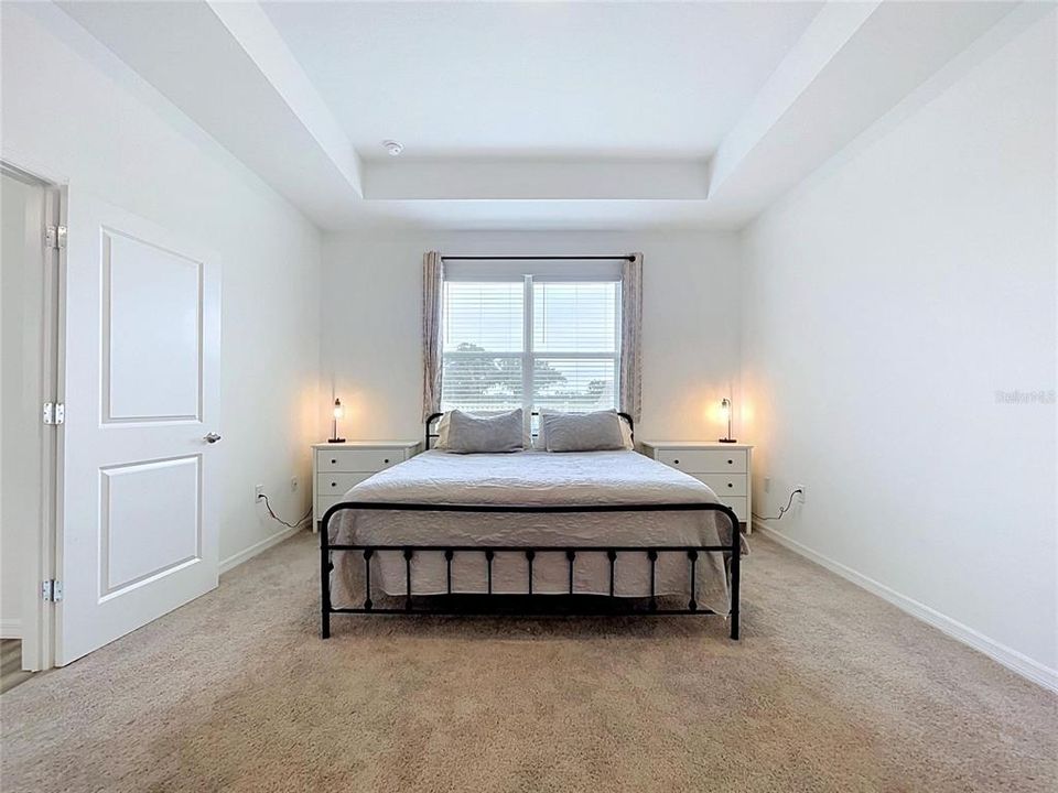 For Sale: $299,999 (3 beds, 2 baths, 1564 Square Feet)