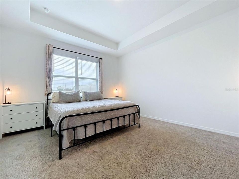 For Sale: $299,999 (3 beds, 2 baths, 1564 Square Feet)