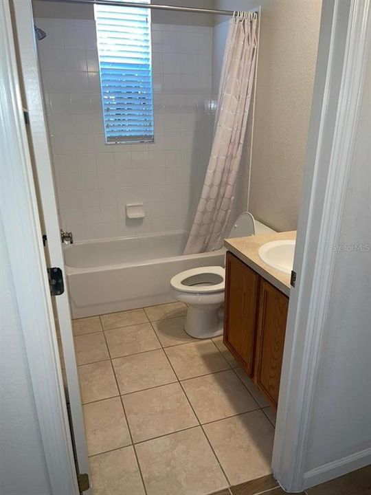 For Rent: $1,900 (3 beds, 2 baths, 1495 Square Feet)