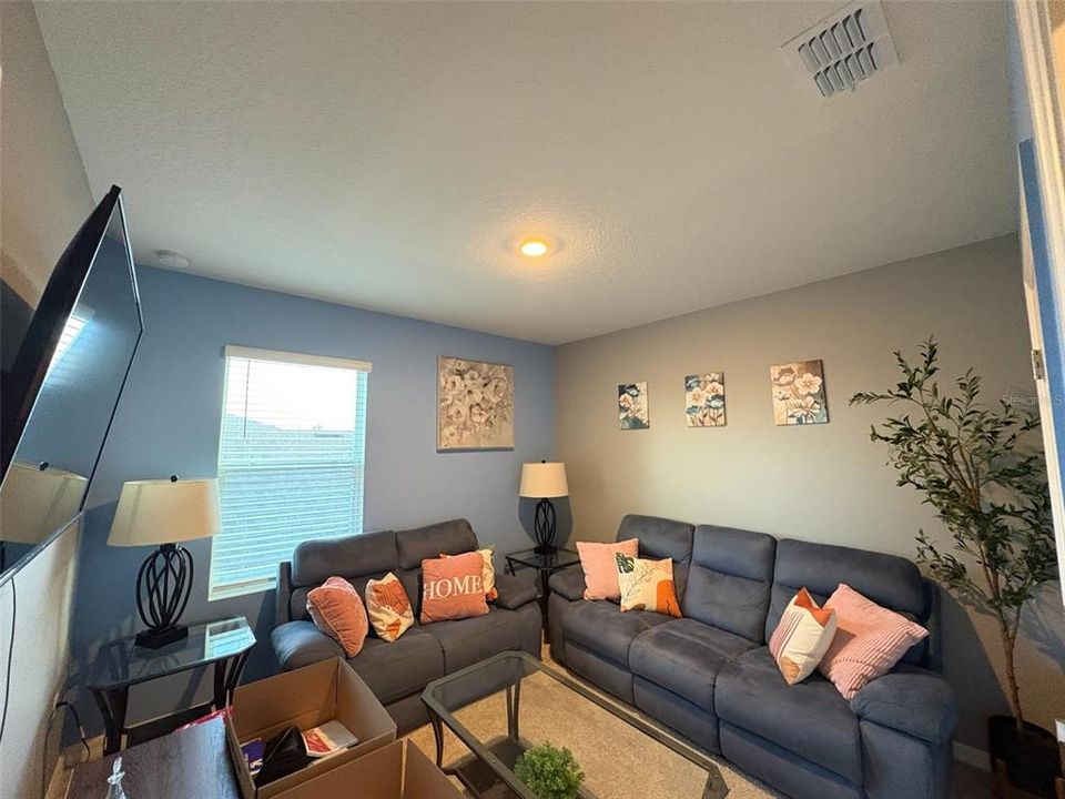 For Sale: $390,000 (5 beds, 3 baths, 2448 Square Feet)