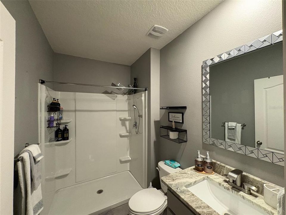 For Sale: $390,000 (5 beds, 3 baths, 2448 Square Feet)