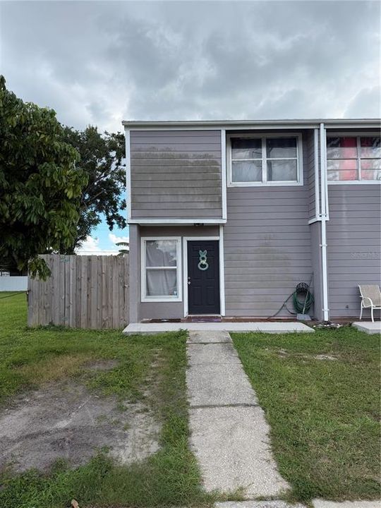 For Rent: $2,000 (2 beds, 1 baths, 1500 Square Feet)