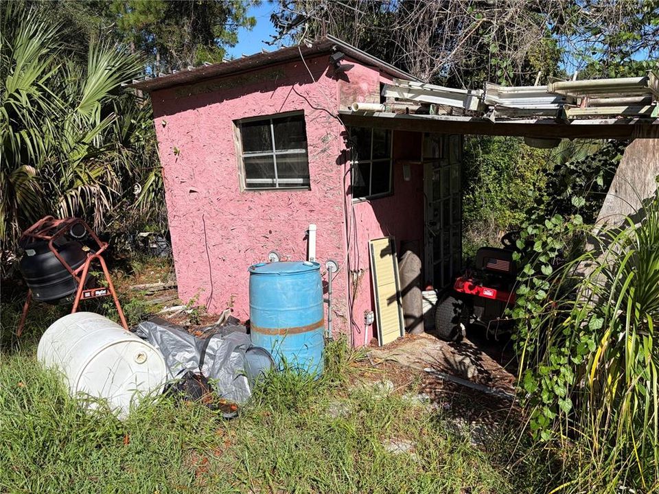 For Sale: $95,000 (2 beds, 2 baths, 938 Square Feet)