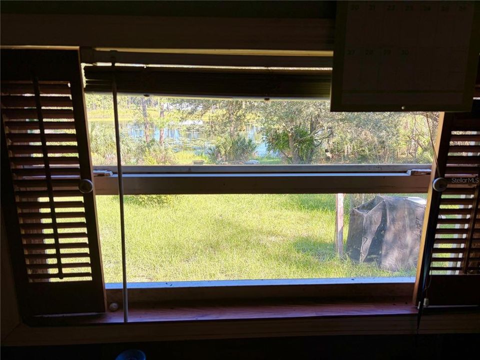 For Sale: $95,000 (2 beds, 2 baths, 938 Square Feet)