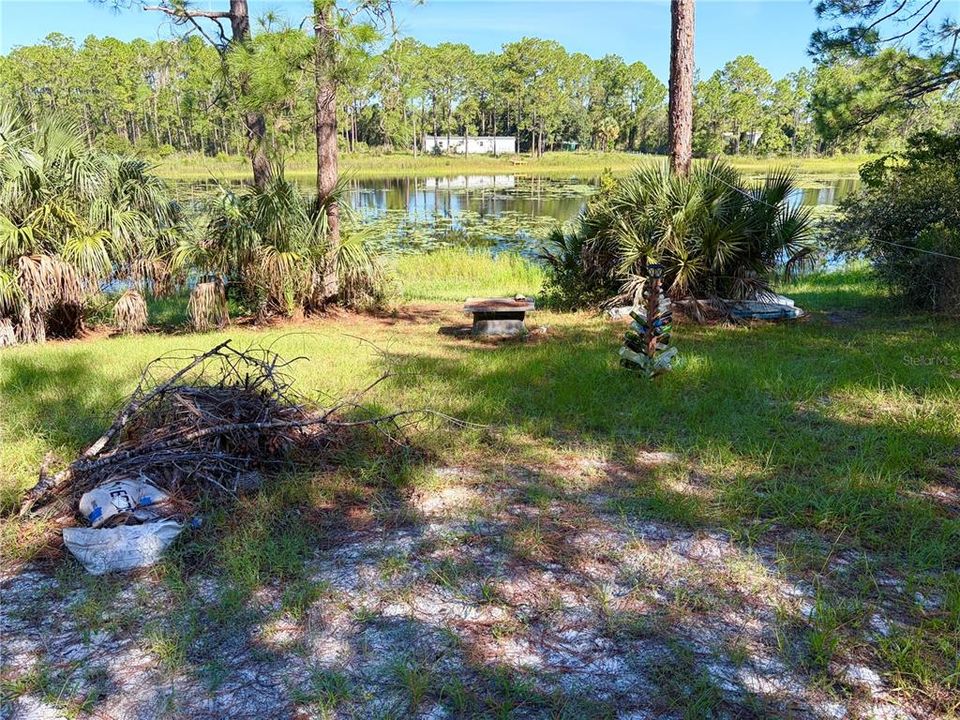 For Sale: $95,000 (2 beds, 2 baths, 938 Square Feet)