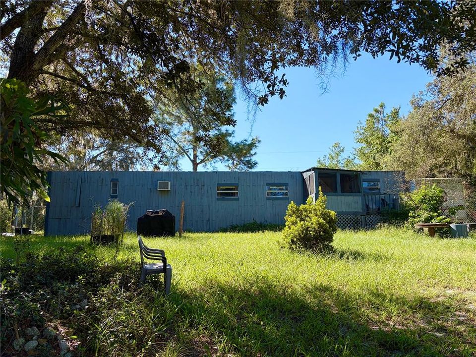 For Sale: $95,000 (2 beds, 2 baths, 938 Square Feet)