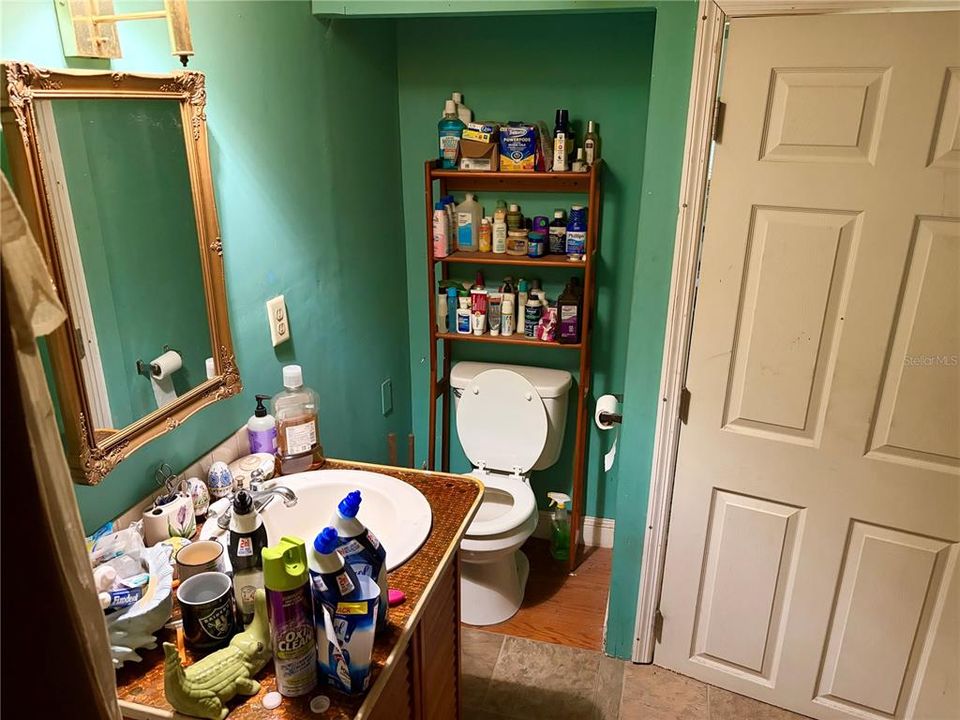 For Sale: $95,000 (2 beds, 2 baths, 938 Square Feet)