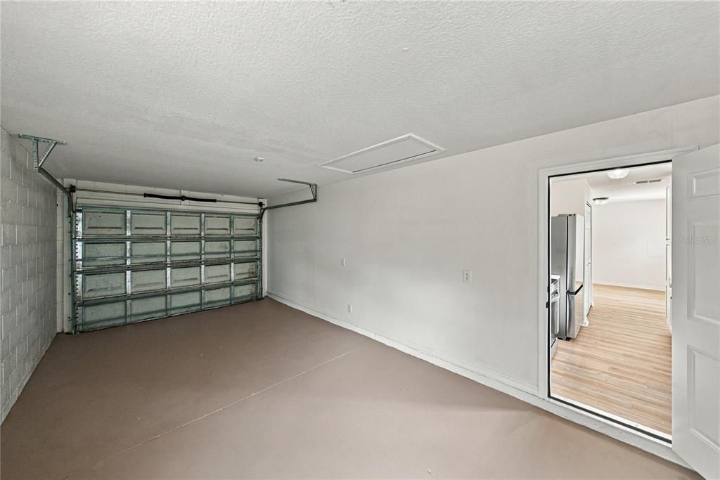На продажу: $204,900 (3 спален, 2 ванн, 1092 Квадратных фут)