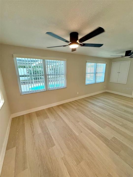 En Venta: $289,900 (3 camas, 2 baños, 1100 Pies cuadrados)