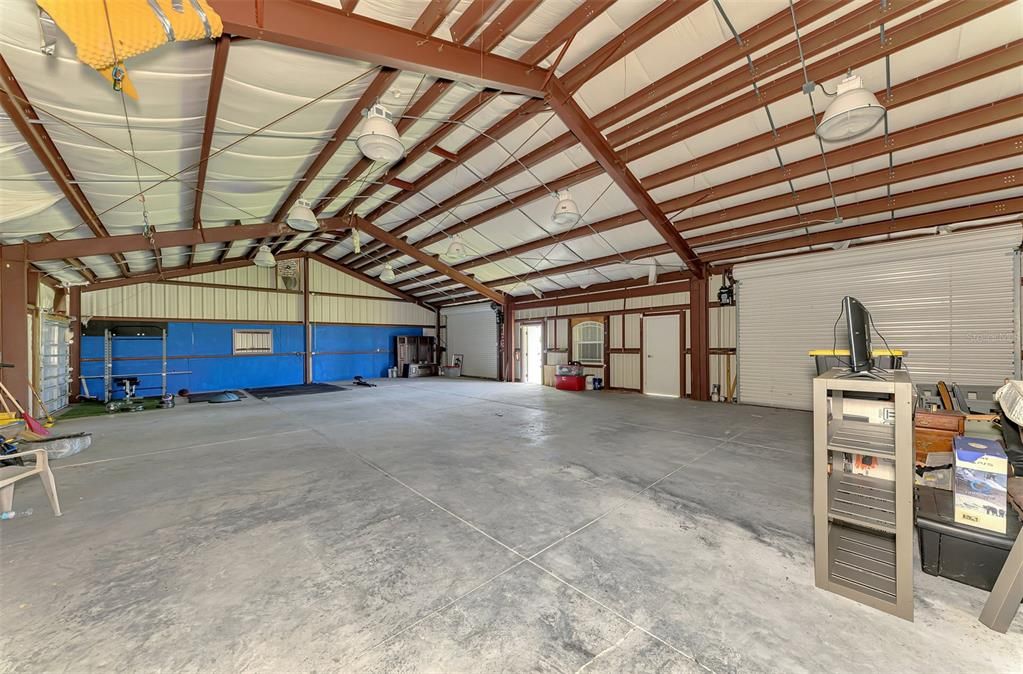 For Sale: $399,900 (3 beds, 2 baths, 1281 Square Feet)