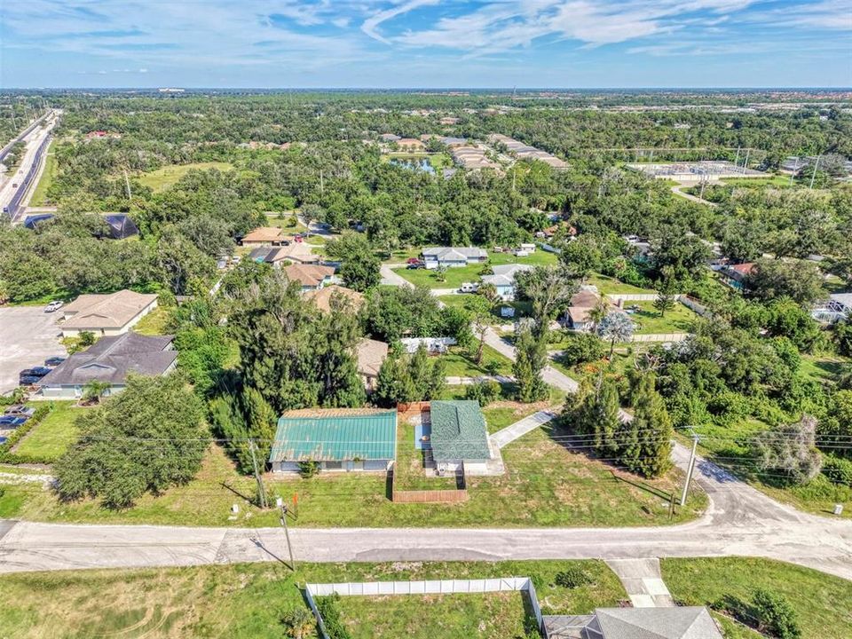 For Sale: $399,900 (3 beds, 2 baths, 1281 Square Feet)
