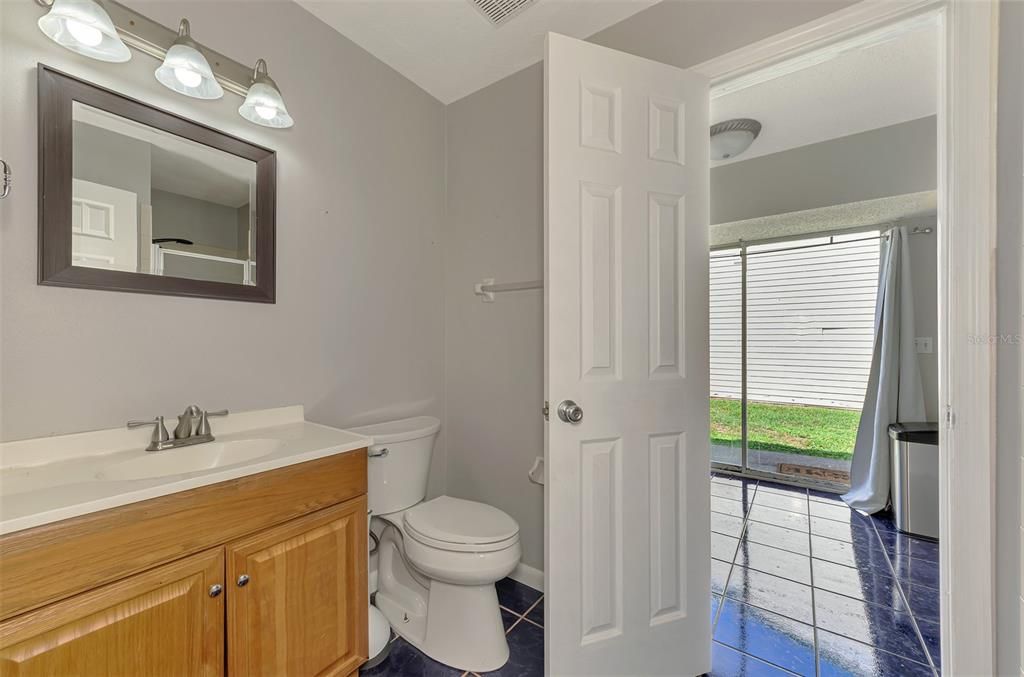 For Sale: $399,900 (3 beds, 2 baths, 1281 Square Feet)