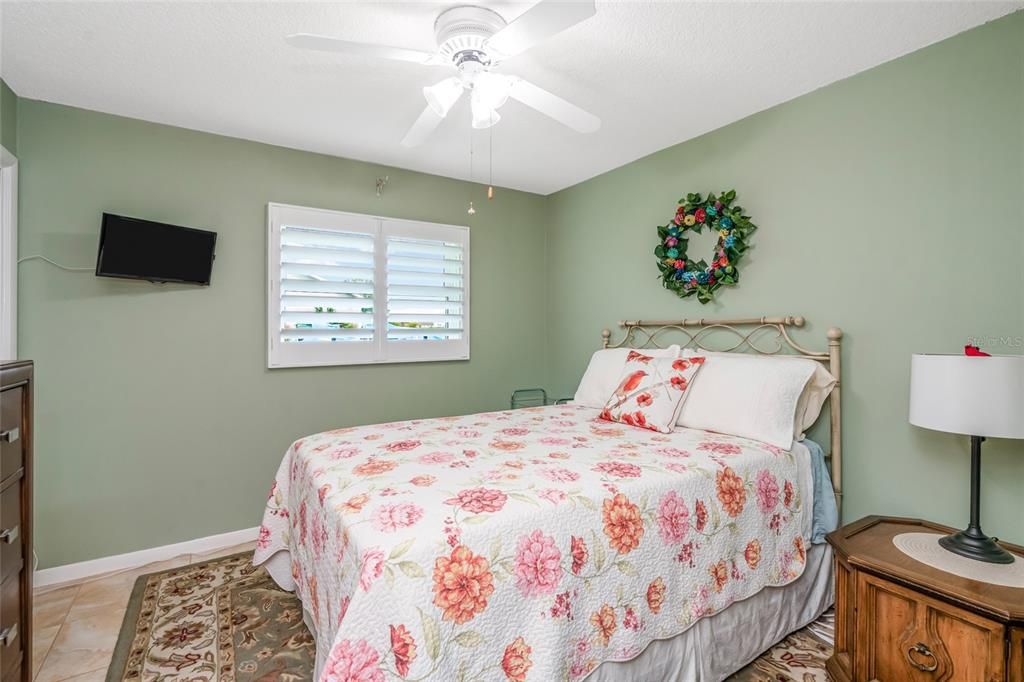 For Sale: $899,900 (4 beds, 3 baths, 1802 Square Feet)