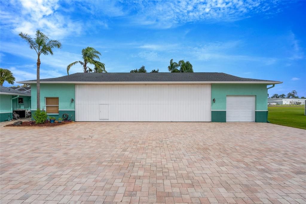 For Sale: $899,900 (4 beds, 3 baths, 1802 Square Feet)