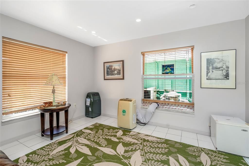 For Sale: $899,900 (4 beds, 3 baths, 1802 Square Feet)