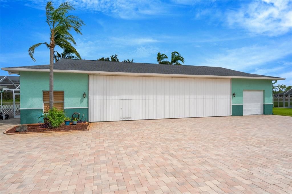 For Sale: $899,900 (4 beds, 3 baths, 1802 Square Feet)