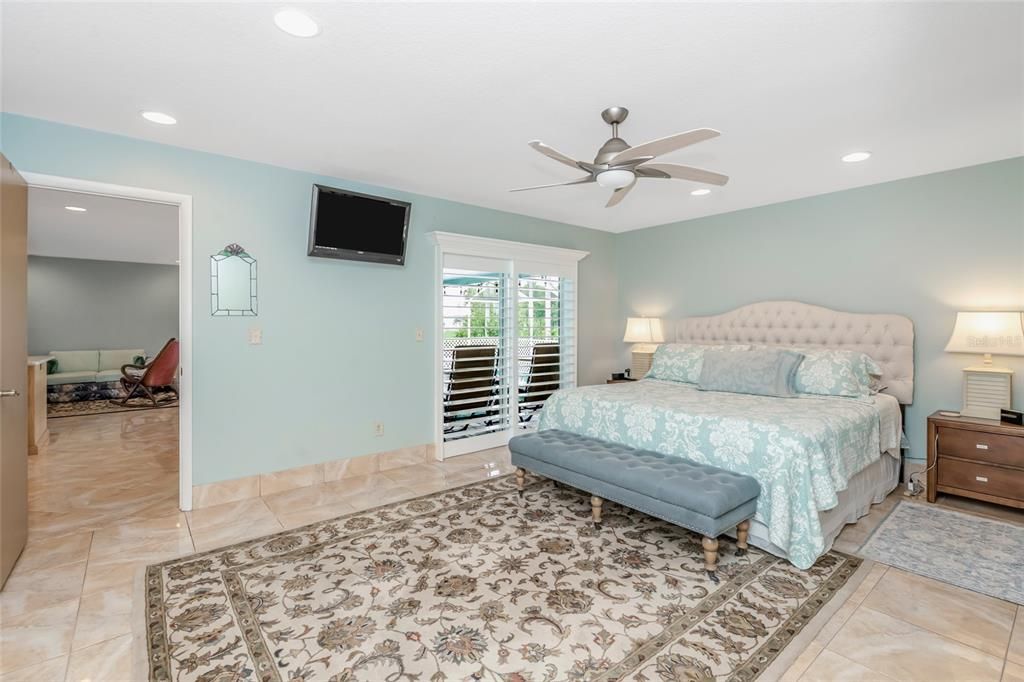 For Sale: $899,900 (4 beds, 3 baths, 1802 Square Feet)