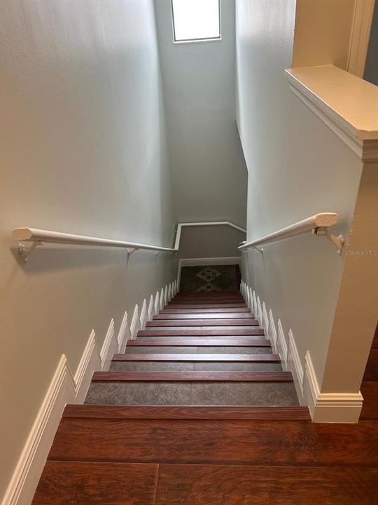 For Rent: $1,799 (2 beds, 2 baths, 1227 Square Feet)