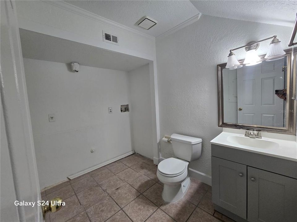 For Rent: $1,799 (2 beds, 2 baths, 1227 Square Feet)