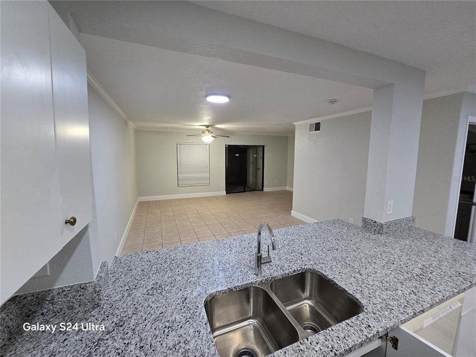 For Rent: $1,799 (2 beds, 2 baths, 1227 Square Feet)