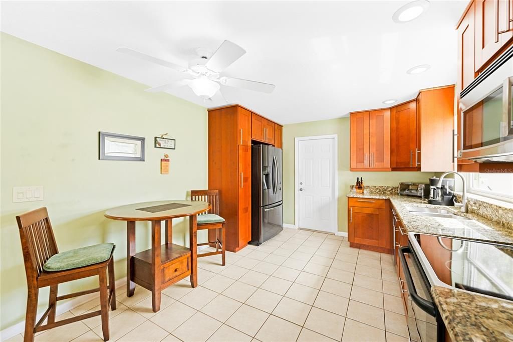 For Sale: $439,900 (4 beds, 2 baths, 1624 Square Feet)