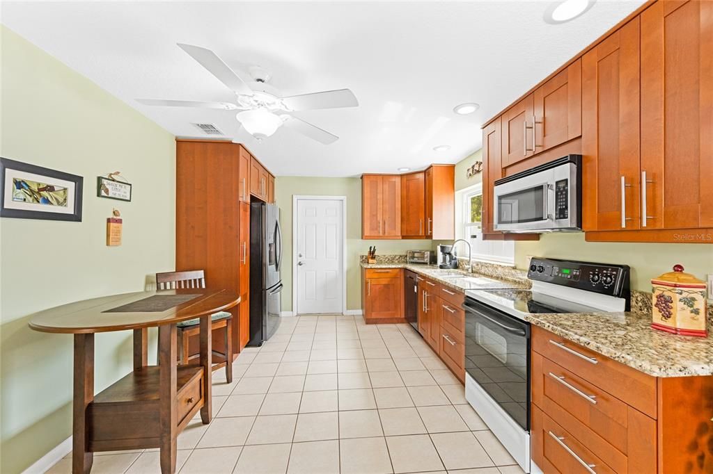 For Sale: $439,900 (4 beds, 2 baths, 1624 Square Feet)