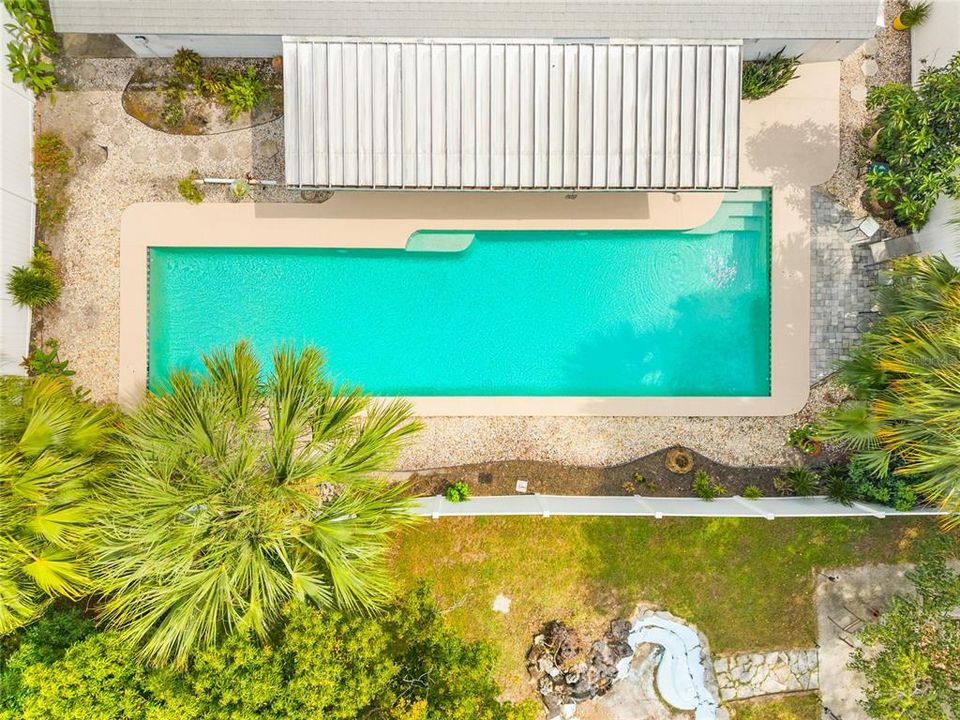 For Sale: $439,900 (4 beds, 2 baths, 1624 Square Feet)