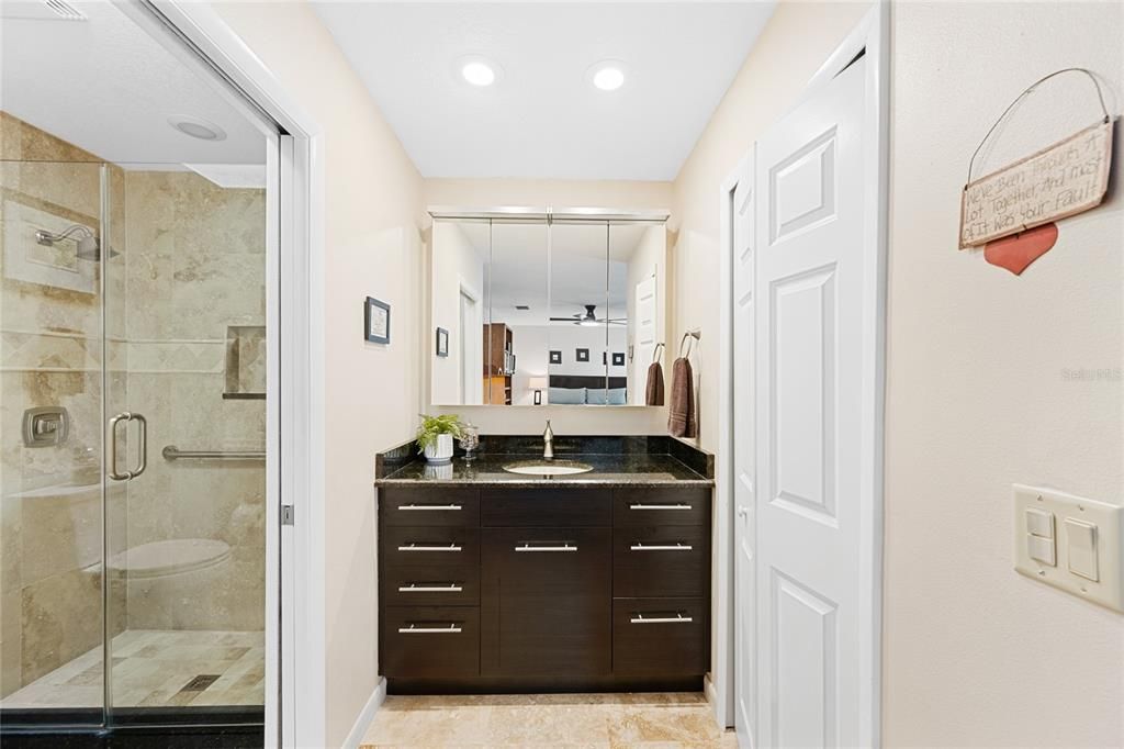 For Sale: $439,900 (4 beds, 2 baths, 1624 Square Feet)