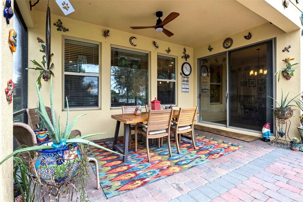 En Venta: $799,900 (4 camas, 3 baños, 2962 Pies cuadrados)