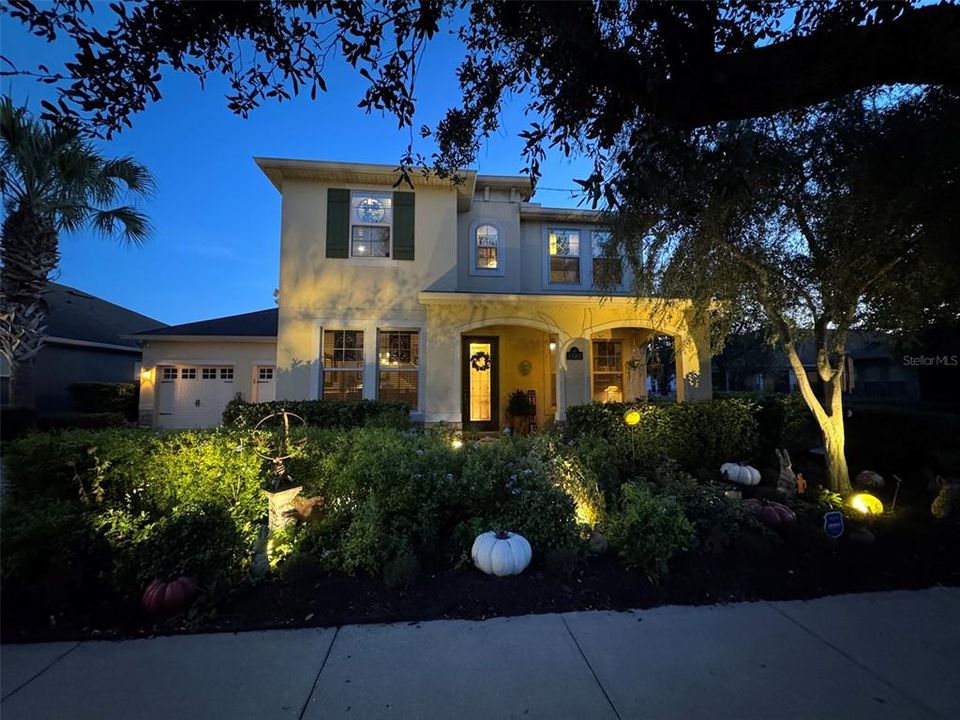 En Venta: $799,900 (4 camas, 3 baños, 2962 Pies cuadrados)