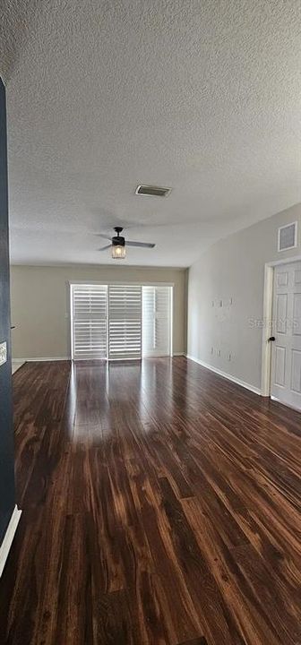 For Rent: $2,400 (3 beds, 2 baths, 1528 Square Feet)