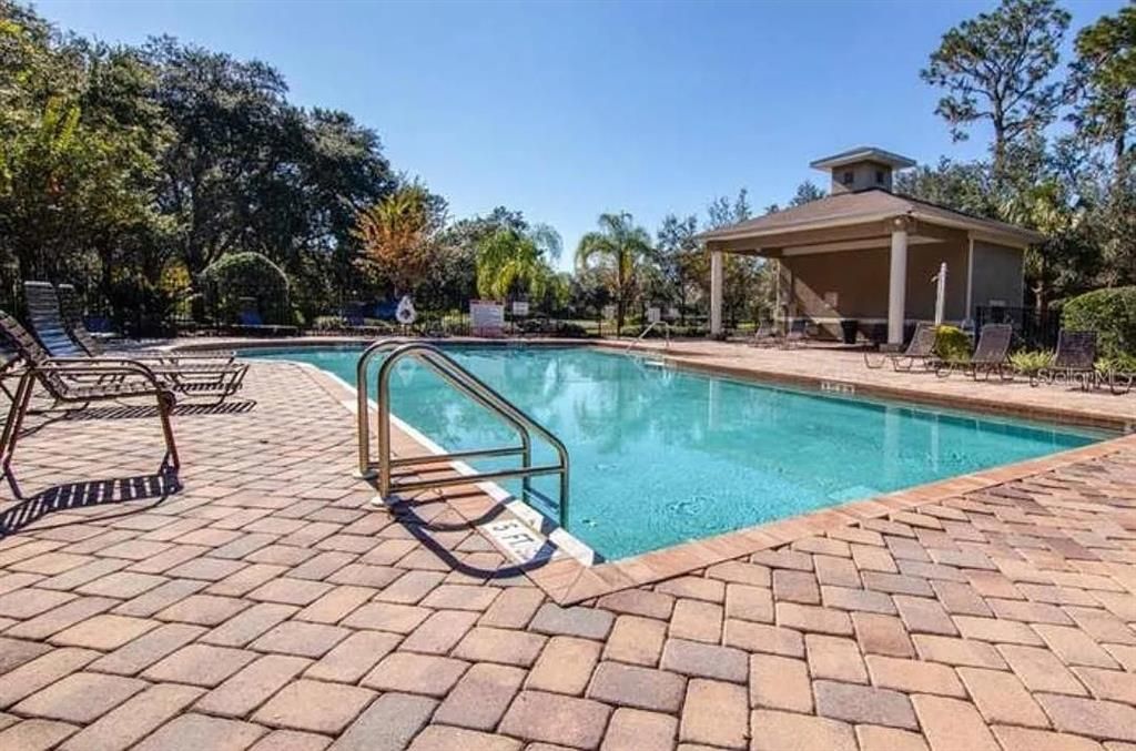 For Rent: $2,400 (3 beds, 2 baths, 1528 Square Feet)