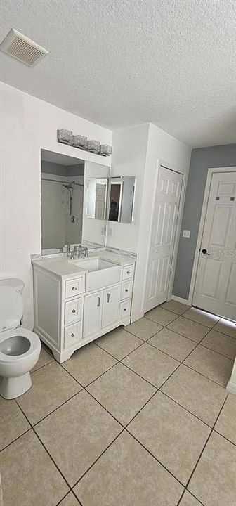 For Rent: $2,400 (3 beds, 2 baths, 1528 Square Feet)