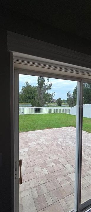 For Rent: $2,400 (3 beds, 2 baths, 1528 Square Feet)